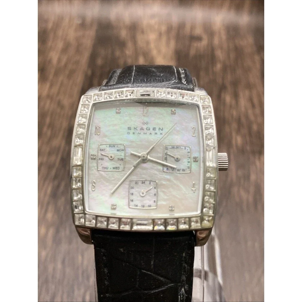 Skagen Denmark Women's Watch MOP Dial Gemmed Bezel Multifunction - New Battery